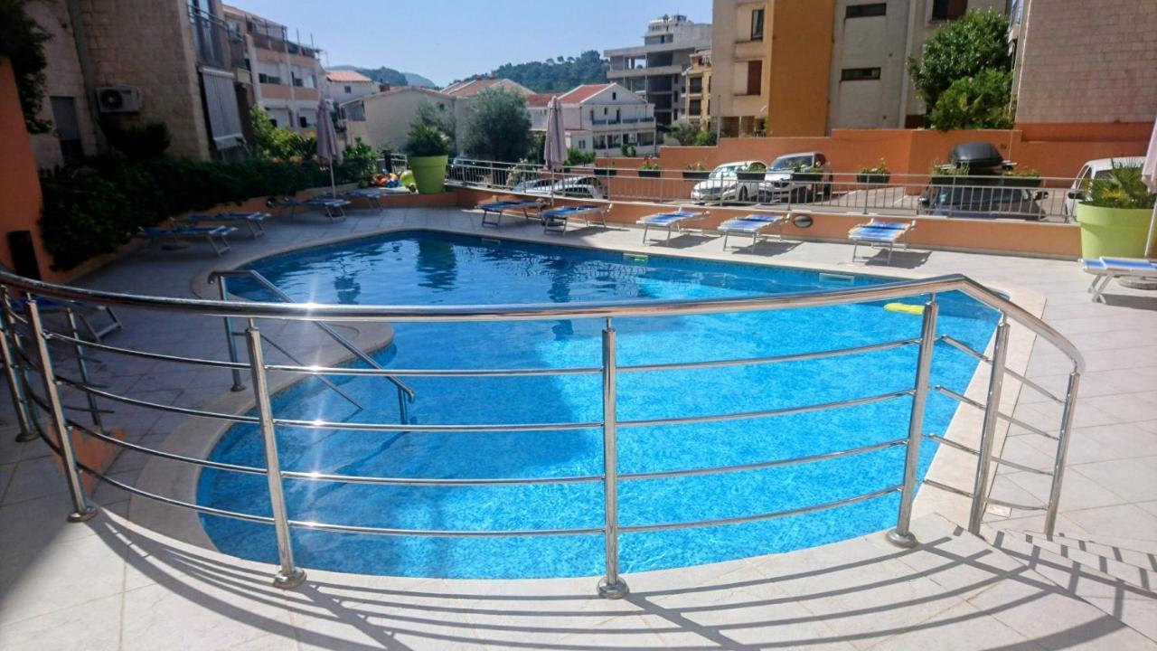 Апартаменти Petrovac Bay Monte Екстер'єр фото